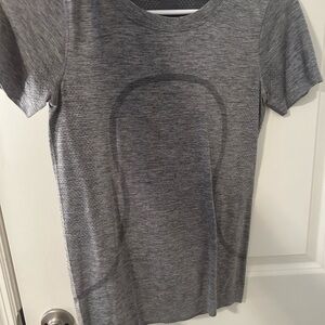 short sleeve grey lululemon shirt
